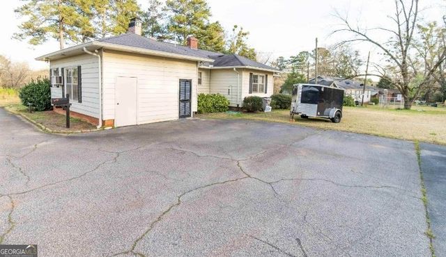 509 Youngs Mill Road, Lagrange, GA 30241