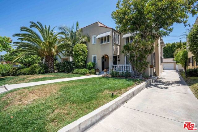 226 N Irving Boulevard, Los Angeles, CA 90004