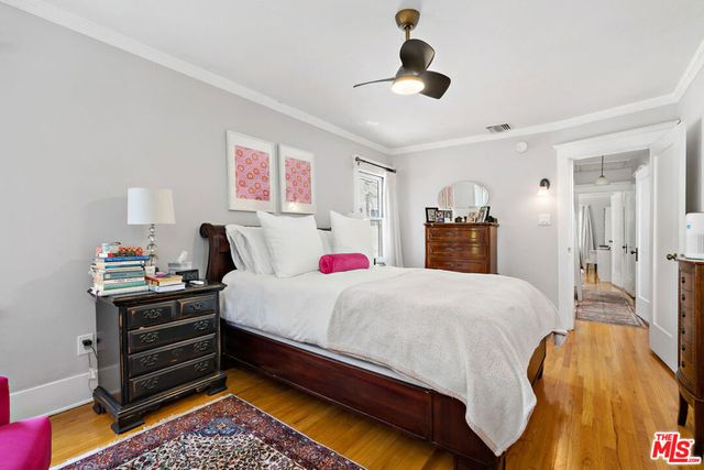 226 N Irving Boulevard, Los Angeles, CA 90004