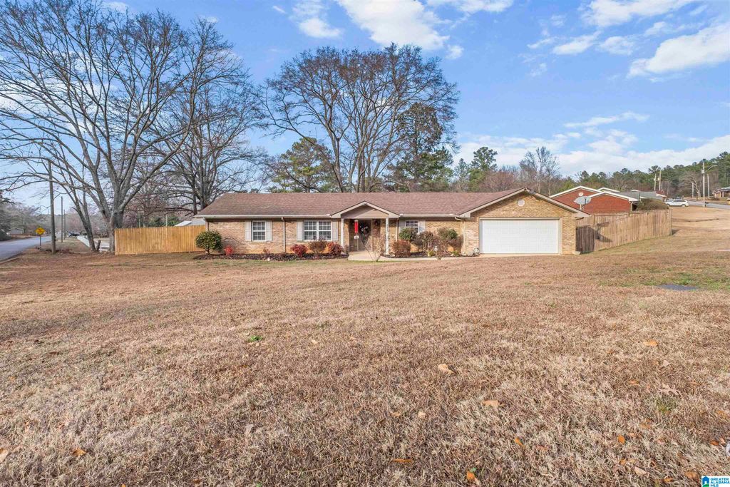 732 LITTLEBRANDT DRIVE, Anniston, AL 36205