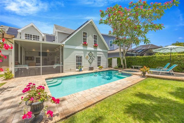 852 35TH AVENUE N, St Petersburg, FL 33704