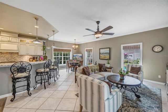 852 35TH AVENUE N, St Petersburg, FL 33704