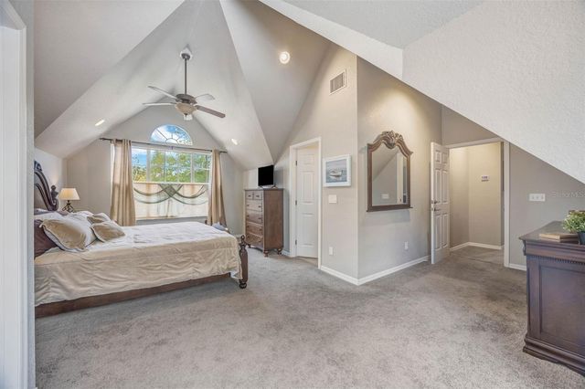 852 35TH AVENUE N, St Petersburg, FL 33704