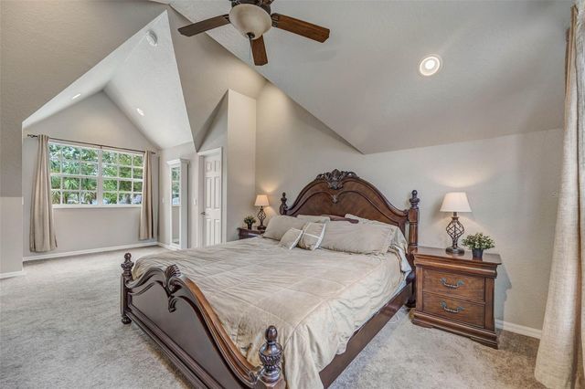 852 35TH AVENUE N, St Petersburg, FL 33704