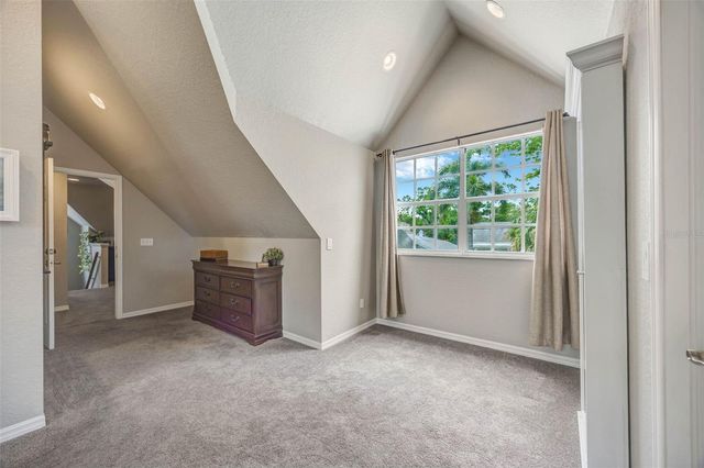 852 35TH AVENUE N, St Petersburg, FL 33704