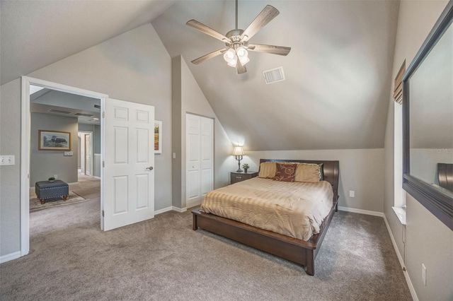852 35TH AVENUE N, St Petersburg, FL 33704