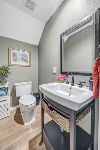 852 35TH AVENUE N, St Petersburg, FL 33704