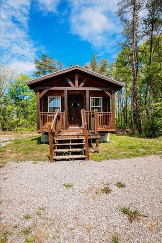 660 Watt Nantz Road, East Bernstadt, KY 40729
