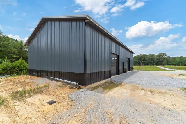 3223 Hickerson Rd, Manchester, TN 37355