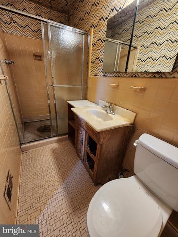 9709 ADMIRALTY DR, Silver Spring, MD 20910