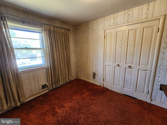 9709 ADMIRALTY DR, Silver Spring, MD 20910