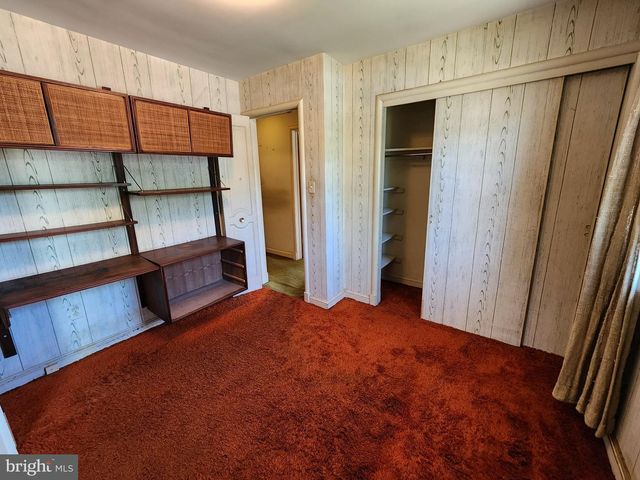9709 ADMIRALTY DR, Silver Spring, MD 20910