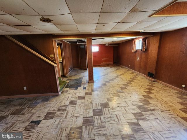9709 ADMIRALTY DR, Silver Spring, MD 20910