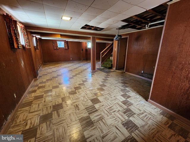 9709 ADMIRALTY DR, Silver Spring, MD 20910
