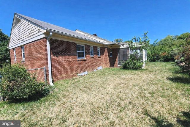 9709 ADMIRALTY DR, Silver Spring, MD 20910