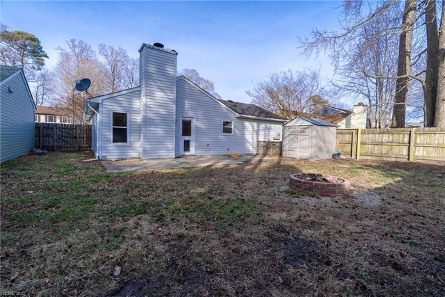 1305 Eaglewood DR, Virginia Beach, VA 23454