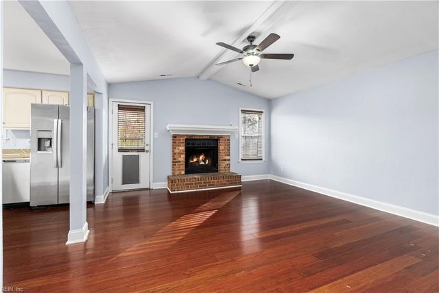 1305 Eaglewood DR, Virginia Beach, VA 23454