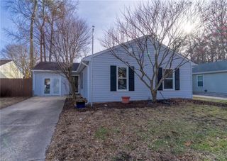 1305 Eaglewood DR, Virginia Beach, VA 23454