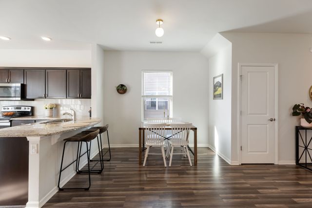 2010 Sercy Dr, Spring Hill, TN 37174