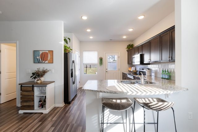 2010 Sercy Dr, Spring Hill, TN 37174