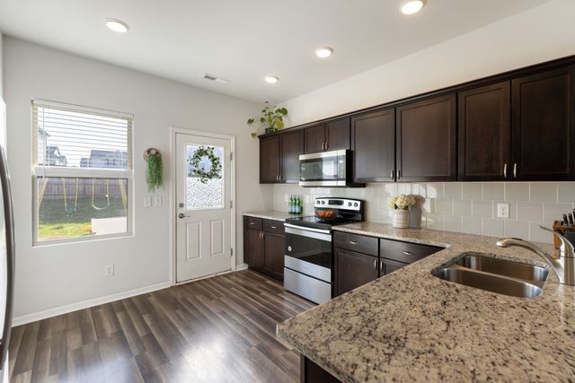 2010 Sercy Dr, Spring Hill, TN 37174