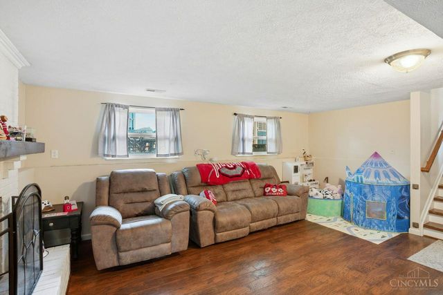 8833 Dover Drive, Deerfield Twp., OH 45039