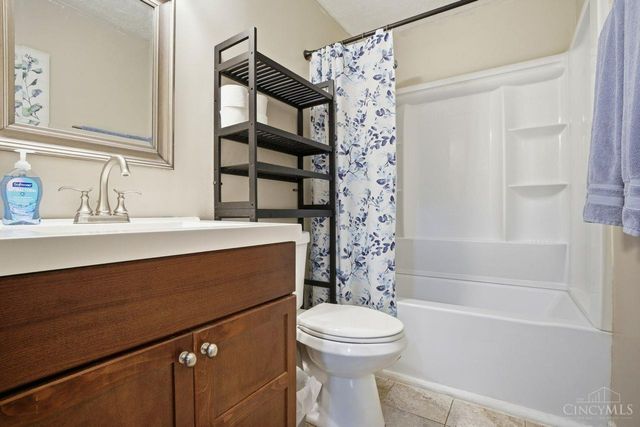 8833 Dover Drive, Deerfield Twp., OH 45039