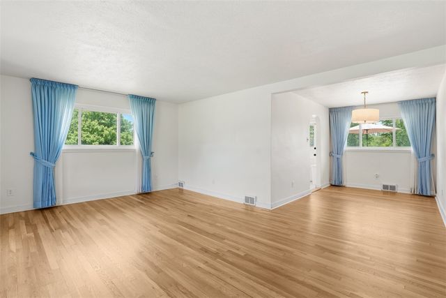 3528 Brodhead Rd, Center Twp, PA 15061