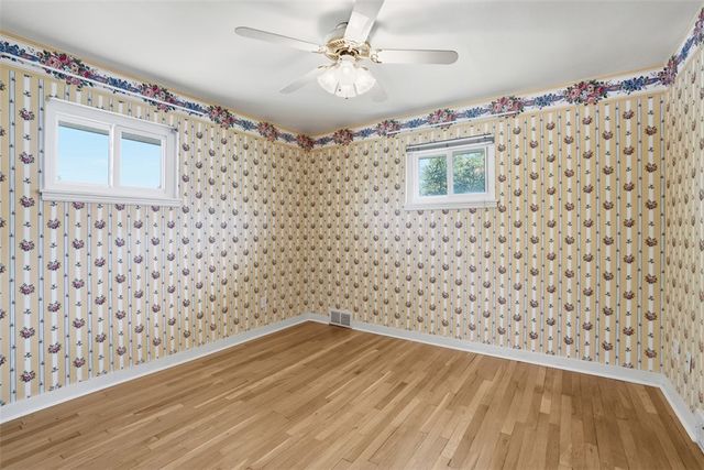 3528 Brodhead Rd, Center Twp, PA 15061