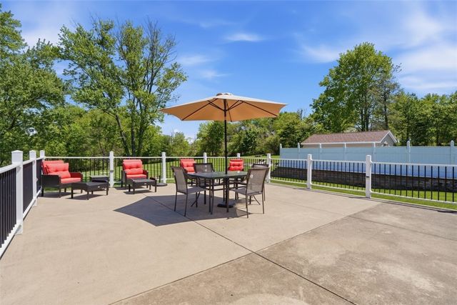 3528 Brodhead Rd, Center Twp, PA 15061