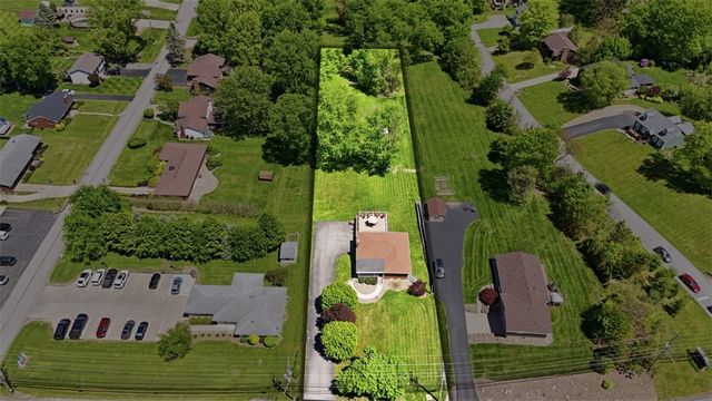 3528 Brodhead Rd, Center Twp, PA 15061