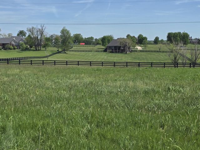 6655 Delaney Ferry Extended, Versailles, KY 40383
