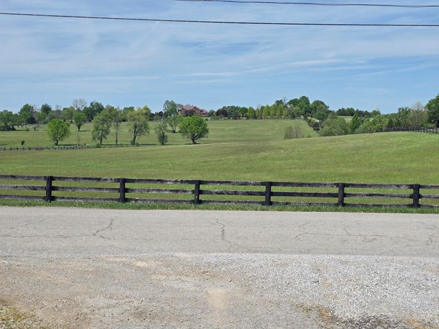 6655 Delaney Ferry Extended, Versailles, KY 40383