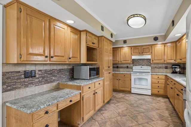 2596 Long Hollow Pike, Hendersonville, TN 37075