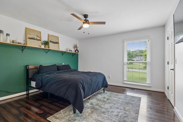 2596 Long Hollow Pike, Hendersonville, TN 37075