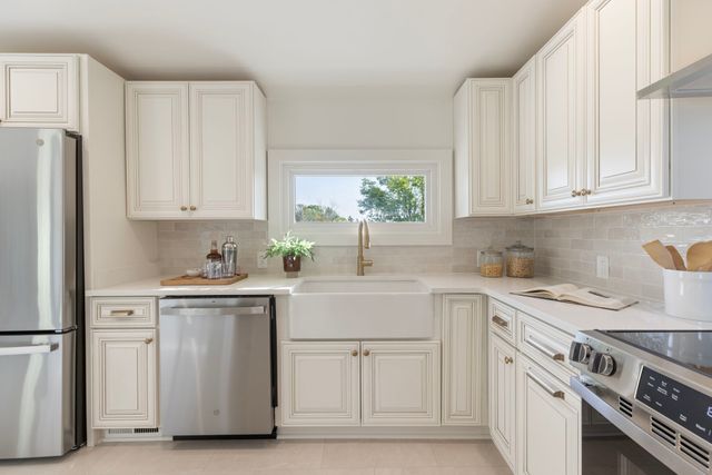 305 Shepherd Hills Dr, Madison, TN 37115