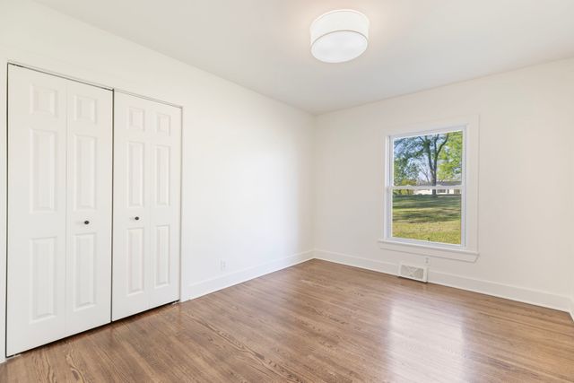 305 Shepherd Hills Dr, Madison, TN 37115