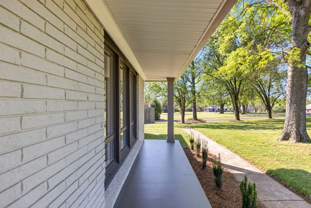 305 Shepherd Hills Dr, Madison, TN 37115