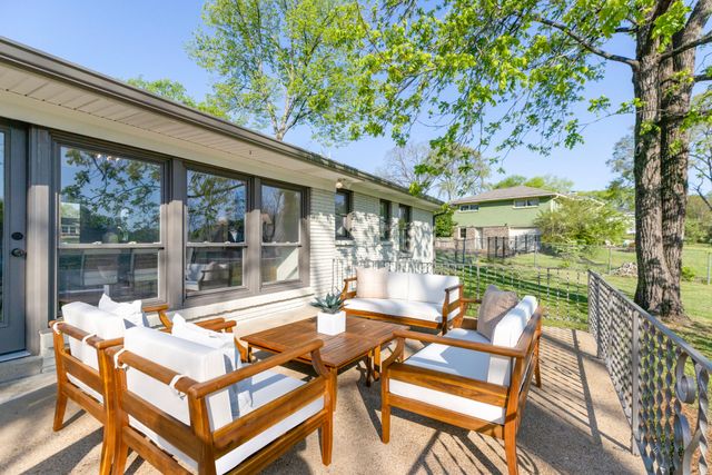 305 Shepherd Hills Dr, Madison, TN 37115