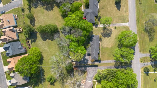 305 Shepherd Hills Dr, Madison, TN 37115
