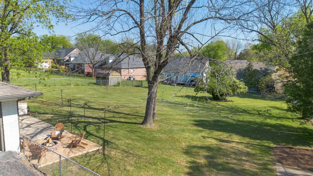 305 Shepherd Hills Dr, Madison, TN 37115