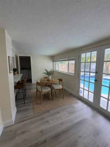 2219 16TH STREET N, St Petersburg, FL 33704
