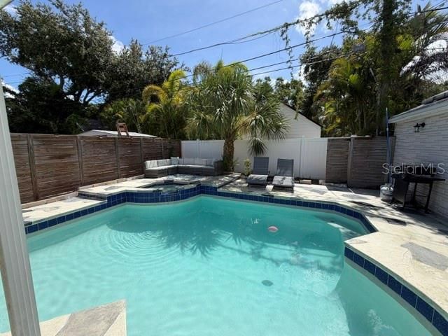 2219 16TH STREET N, St Petersburg, FL 33704