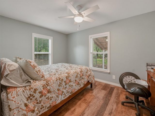 513 W Water Street, Weatherford, TX 76086