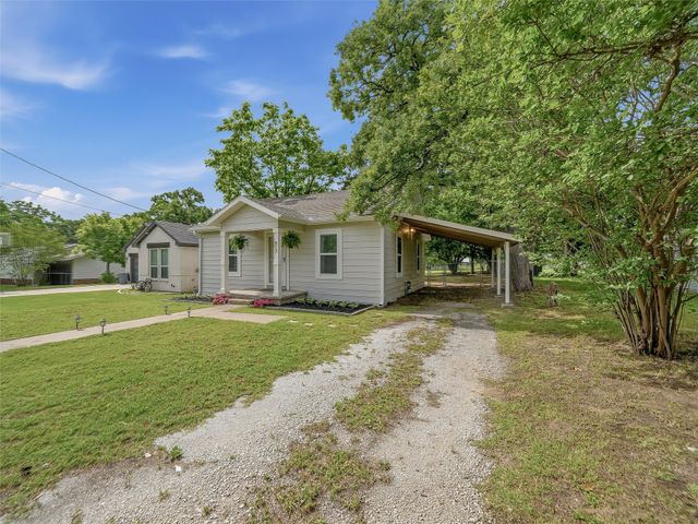 513 W Water Street, Weatherford, TX 76086