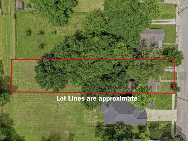 513 W Water Street, Weatherford, TX 76086