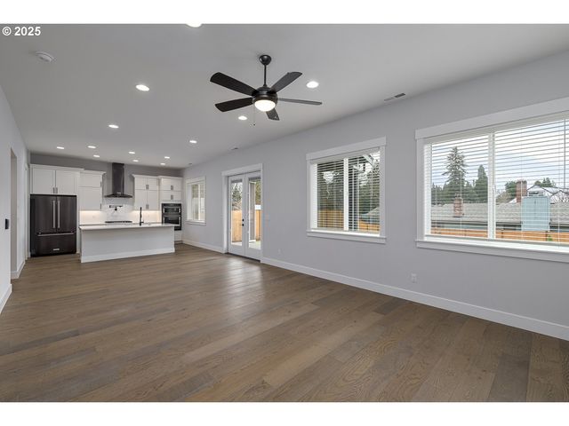 15208 Se TOWERS Ter, Milwaukie, OR 97267