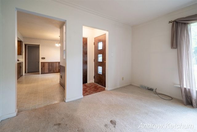 297 Fourth Avenue, Holland, MI 49424