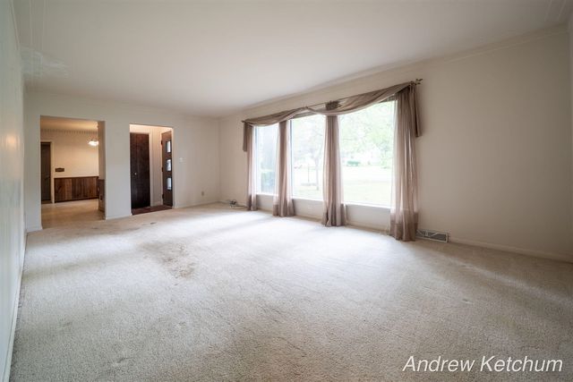 297 Fourth Avenue, Holland, MI 49424