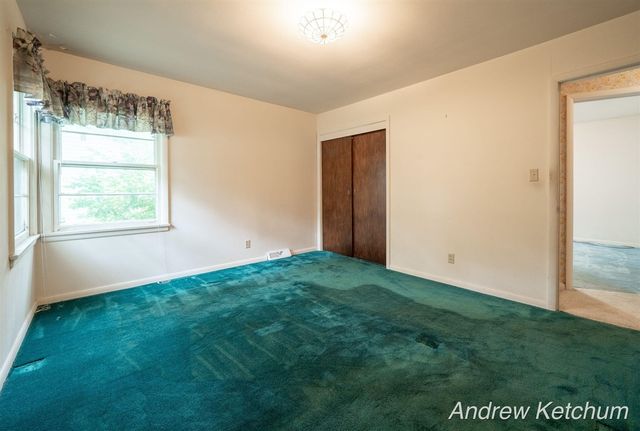 297 Fourth Avenue, Holland, MI 49424